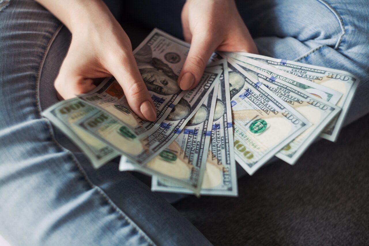 https://www.studiogdlex.it/wp-content/uploads/2021/01/pexels-alexander-mils-2068975-1280x853.jpg