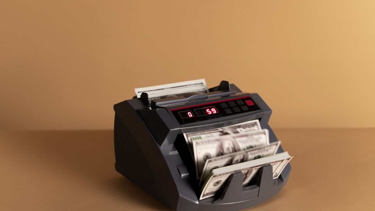 https://www.studiogdlex.it/wp-content/uploads/2023/02/pexels-cottonbro-studio-5909800-1280x720.jpg